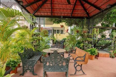 Eden Garden Villa By Jadecaps Nr Mg Road Garden Bangalore Bagian luar foto