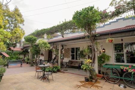 Eden Garden Villa By Jadecaps Nr Mg Road Garden Bangalore Bagian luar foto